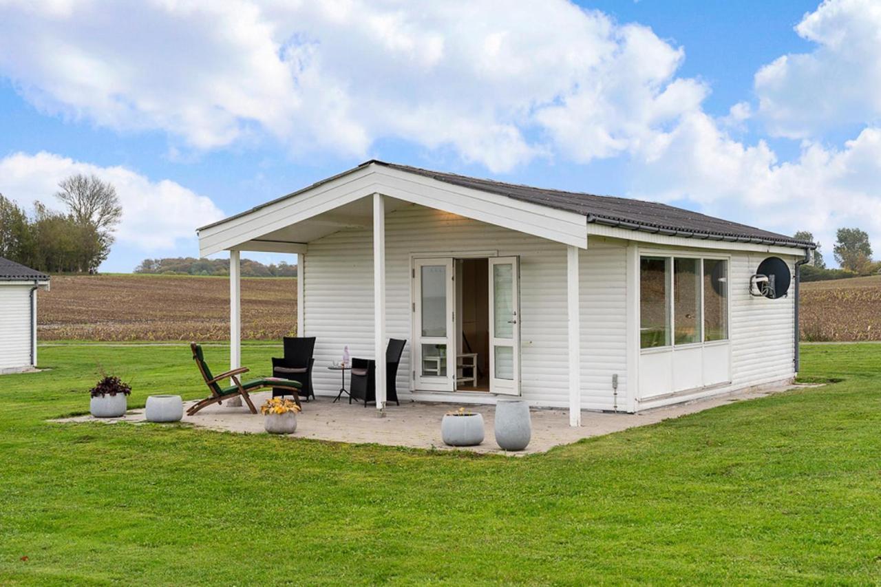 Cozy 2-Bedroom J Seaside Escape At Summerhouse Brenderup Exterior foto